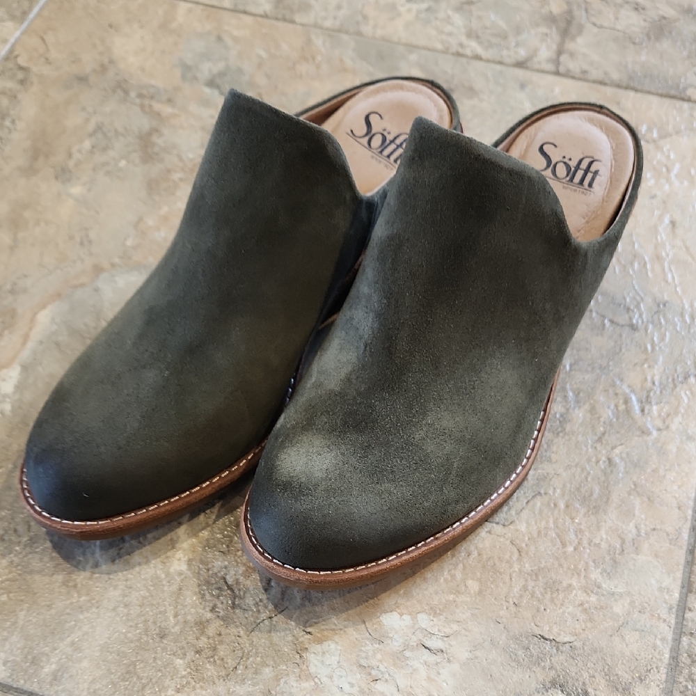 Sofft Ameera Suede Mule Fern Size 8 NWT